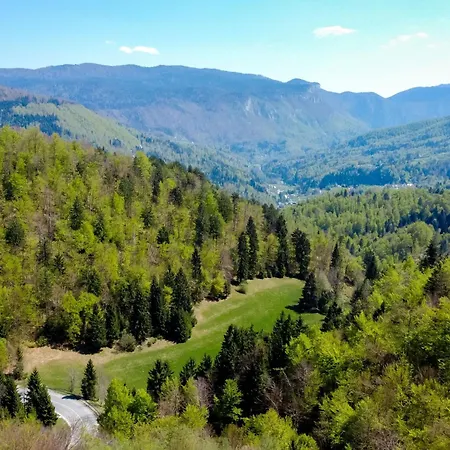 Relax & Play By Interhome Cabar